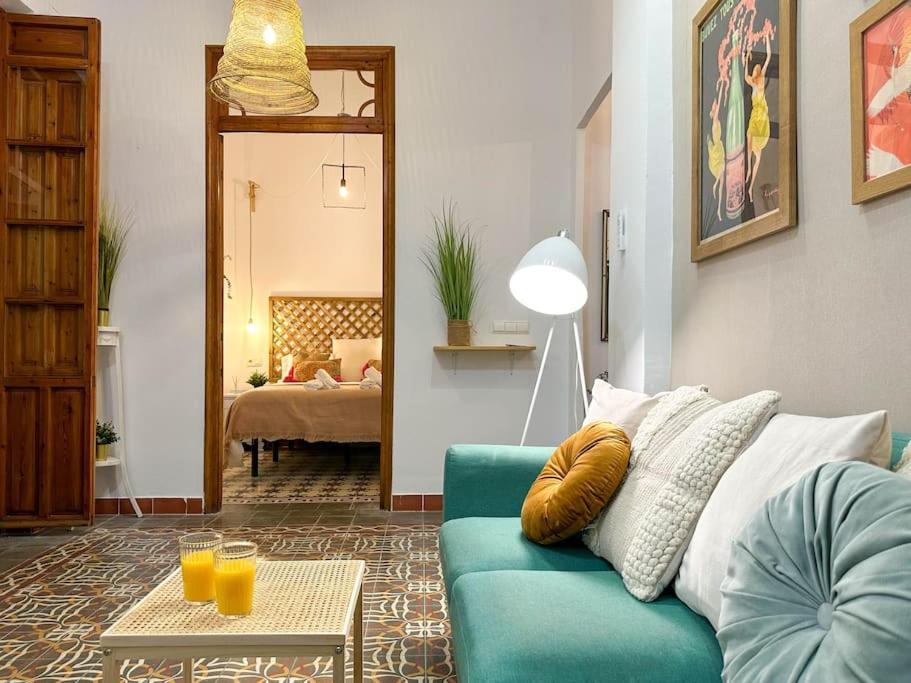 Ferienwohnung Aires Bohemios En Pleno Centro. Alicante Exterior foto