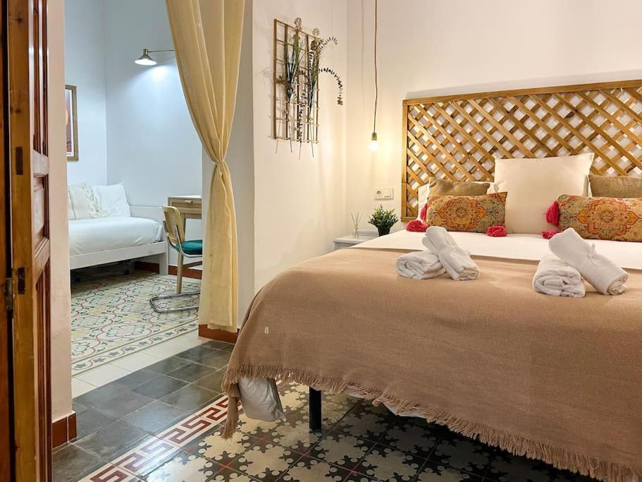 Ferienwohnung Aires Bohemios En Pleno Centro. Alicante Exterior foto